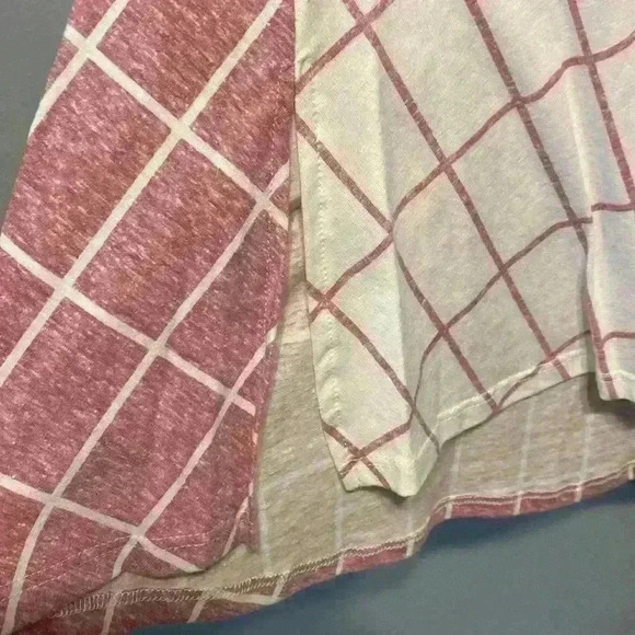 ❤️ LuLaRoe Perfect T New With Tags Pink & White - Picture 5 of 6